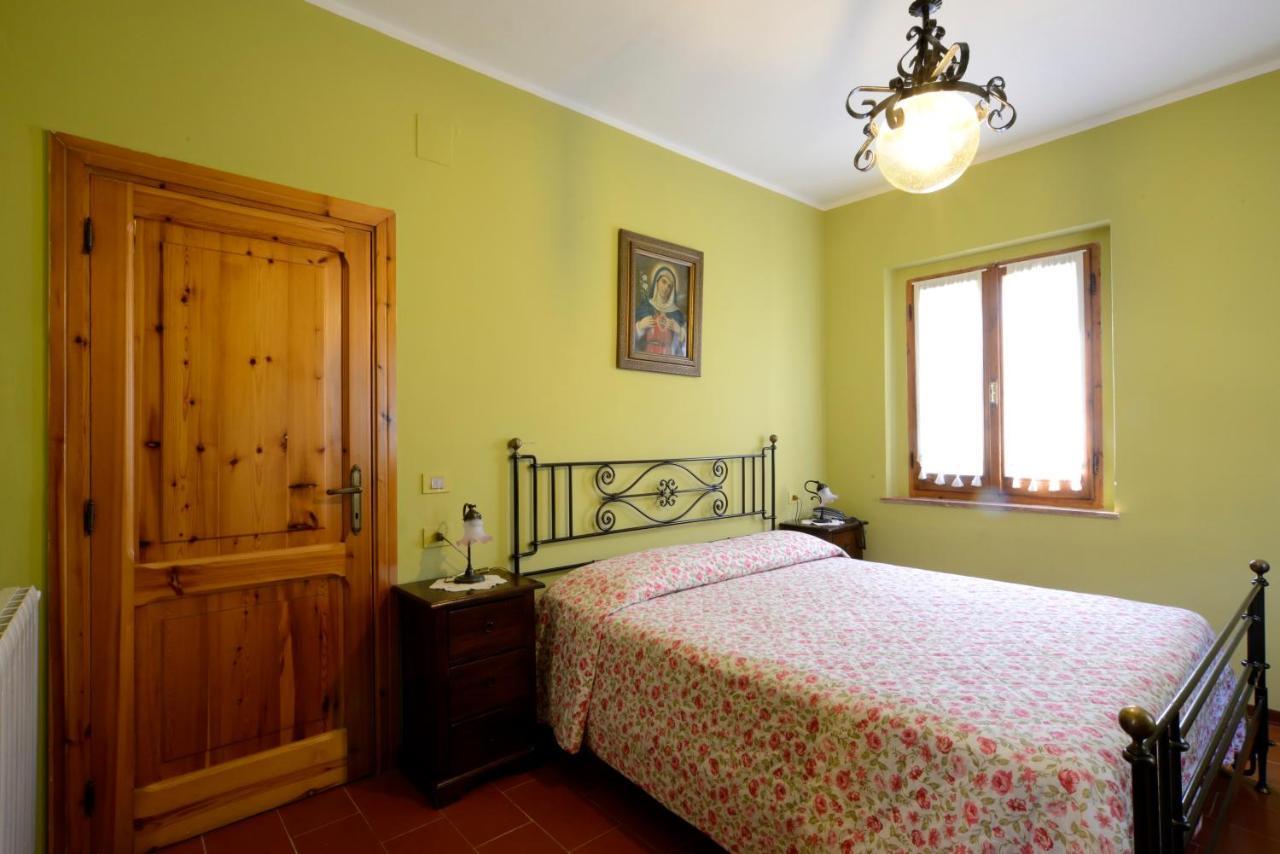 Гостевой дом Le Querce Di Assisi Пьяно-делле-Пьеве Экстерьер фото